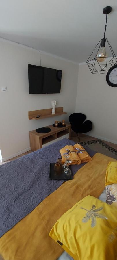 Pokoje U Camili Rewa Exteriör bild