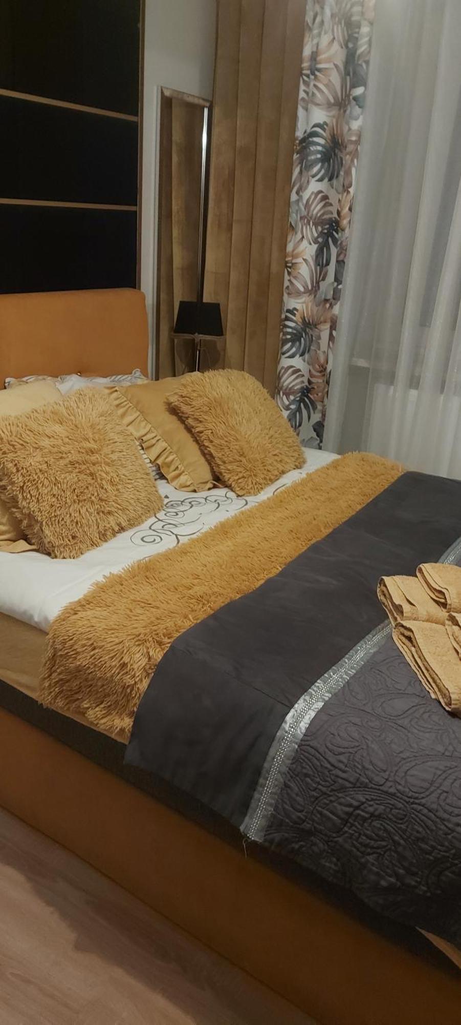 Pokoje U Camili Rewa Exteriör bild